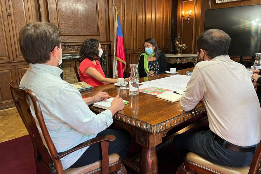 DÍA MUNDIAL DEL AGUA: DELEGADA PROVINCIAL SE REÚNE CON MINISTRA DE BIENES NACIONALES