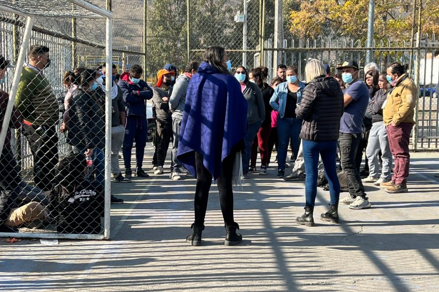 DELEGADA MARCELA MELLA, ENCABEZÓ DIÁLOGO Y COORDINACIÓN DE ACCIONES ANTE DEMANDAS DE HABITANTES DE NUEVA CORDILLERA EN PUENTE ALTO