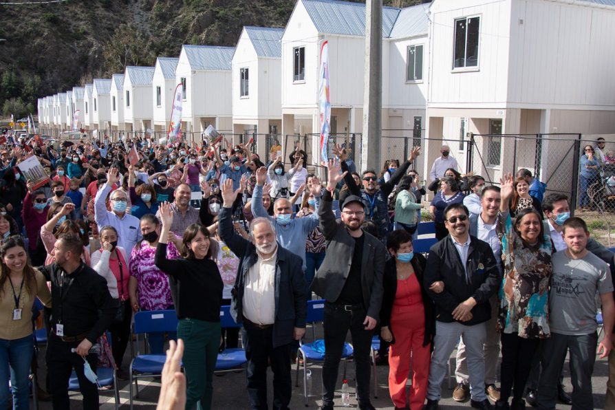 GOBIERNO ENTREGA 133 VIVIENDAS A FAMILIAS DE SAN JOSÉ DE MAIPO