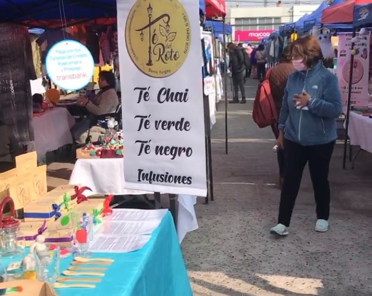 EXITOSA FERIA DE EMPRENDEDORES EN FRONTIS DE LA DELEGACIÓN CORDILLERA