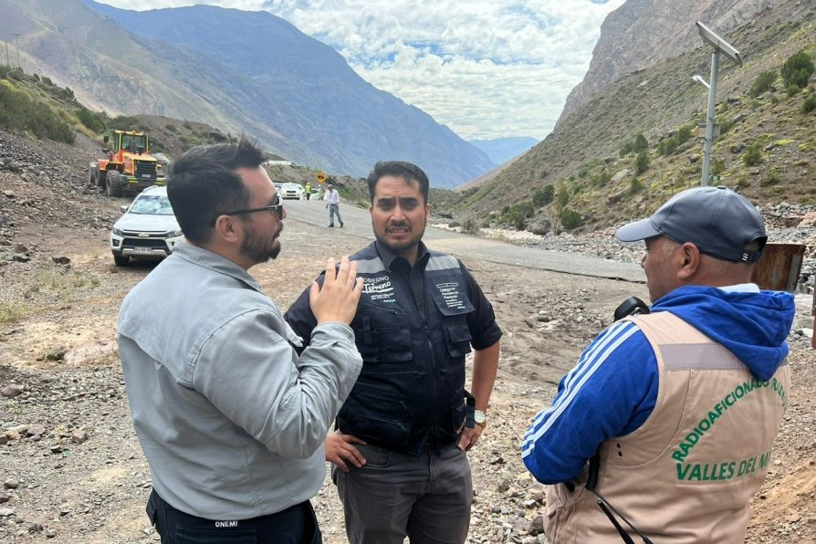 SAN JOSÉ DE MAIPO: EVENTO METEOROLÓGICO MANTIENE EN ALERTA AMARILLA LA COMUNA Y DELEGACIÓN TRABAJA EN TERRENO COORDINANDO LA EMERGENCIA