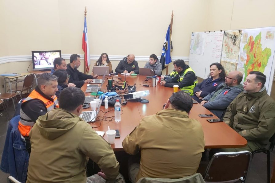 Instituciones constituyeron puesto de mando de monitoreo de emergencias en San José de Maipo