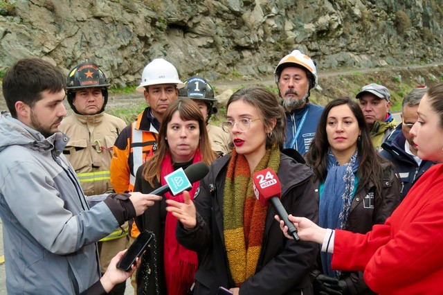 Ministra Camina Vallejo realiza para conocer trabajo preventivo ante evento meteorológico que afectará a la zona