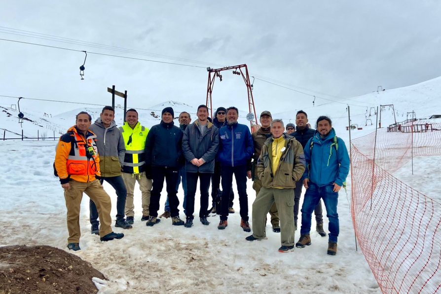 Establecen mesa de trabajo por la seguridad y el turismo en Centro de Ski Lagunillas