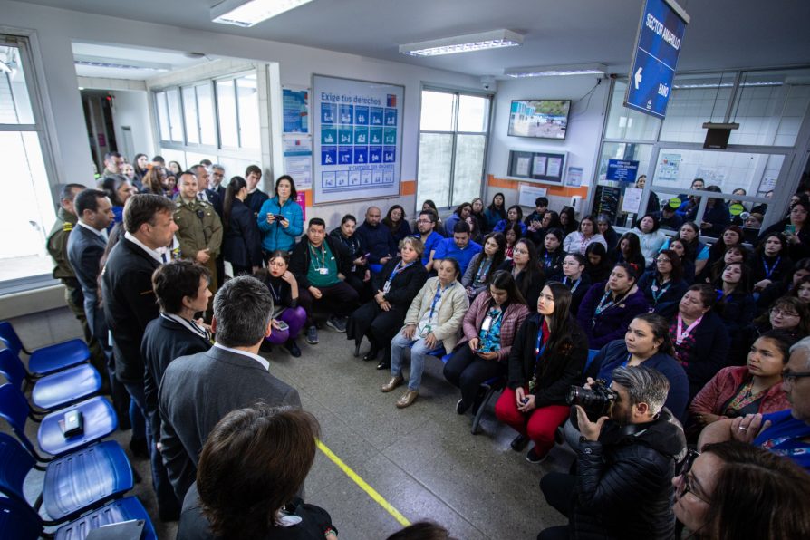 Ministra del Interior se reúne con funcionarios de la salud municipal de Puente Alto