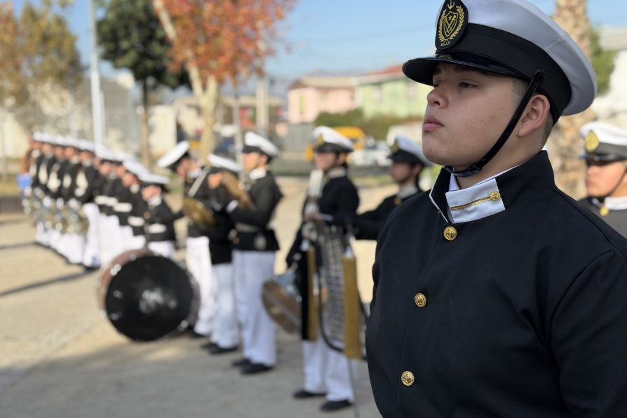Colegio Arturo Prat realizó ceremonia en honor a las Glorias Navales en Puente Alto